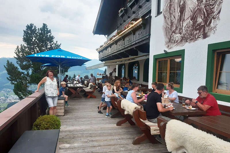 Restaurant Bergschenke Krin Sonnenterrasse Brixental Tirol